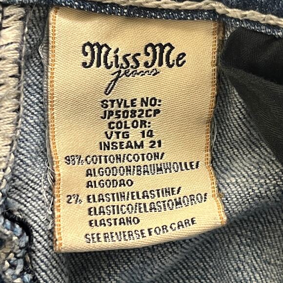 Miss Me Capri jeans Angel Wings Distressed Rhinestones Size 29 - Picture 7 of 7